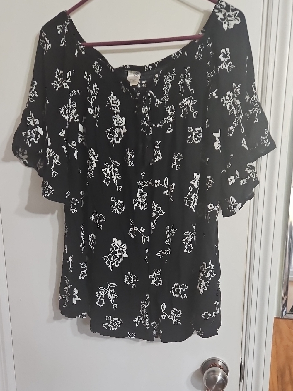 Terra & Sky Black Floral Off-the-Shoulder Blouse
